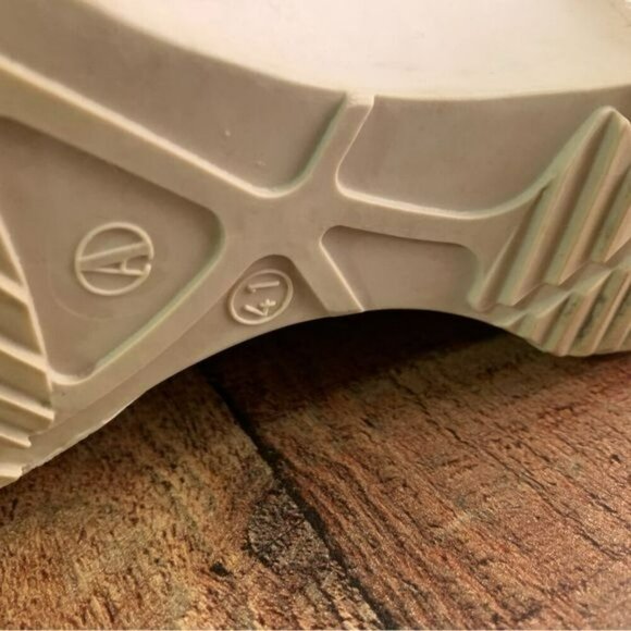 Pajar Zip faux fur cream winter snow boots women’s size 10 - Picture 7 of 11